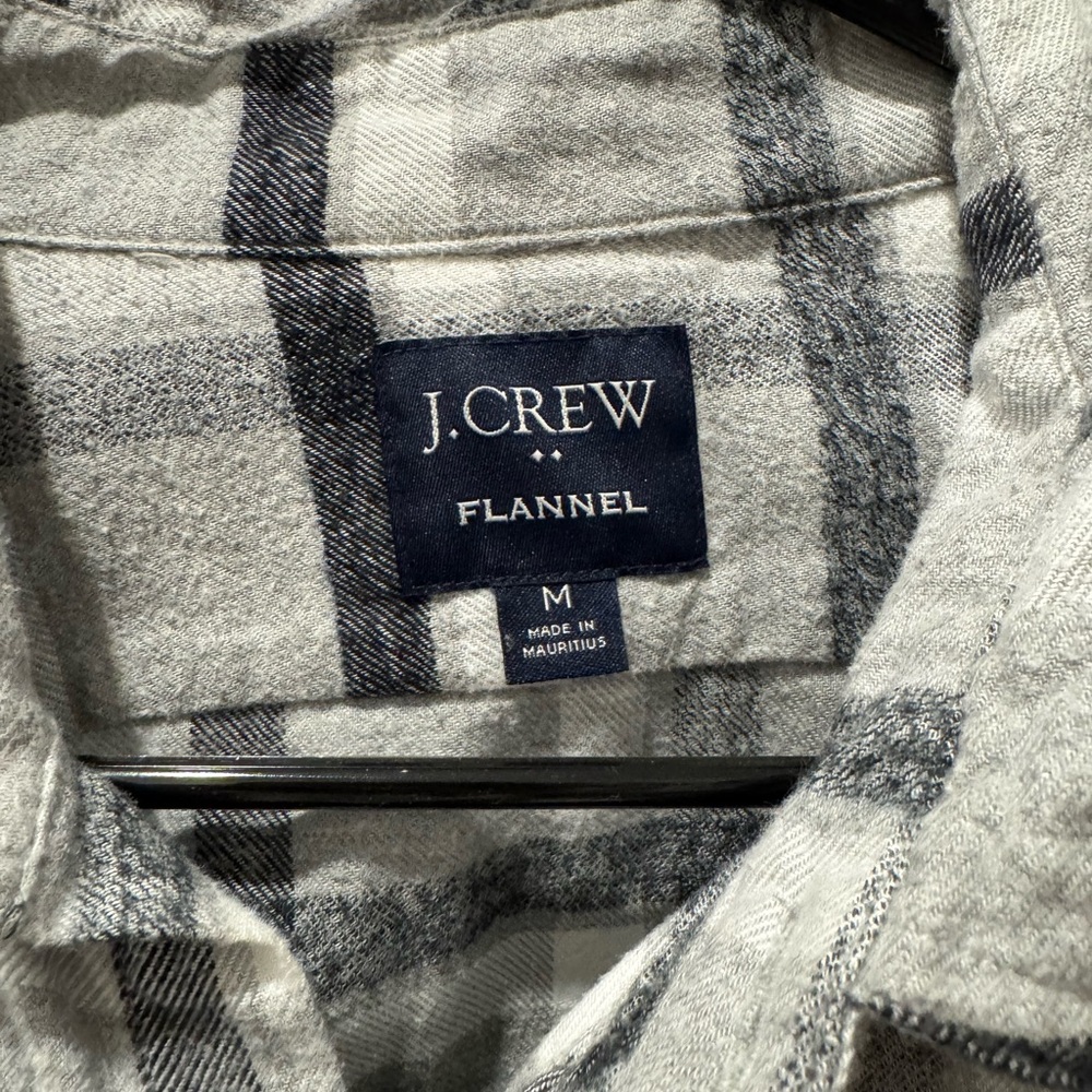 J. Crew Men's Black and Gray Checkered Shirt Jacket - Picture 2 of 3